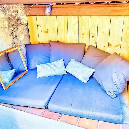 Maison 2 Et Terrasse Cite Medievale Apartment *